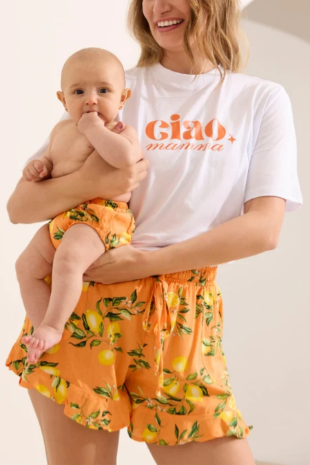 SHORTS SOLTINHO COM BABADOS GESTANTE E PÓS-PARTO LARANJA ESTAMPADO
