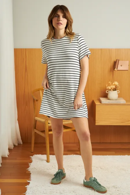 VESTIDO CAMISETÃO GESTANTE LISTRAS BRANCO E PRETO