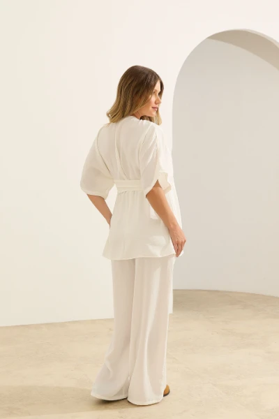 BLUSA TRANSPASSE CHIC GESTANTE E AMAMENTAÇÃO OFF WHITE - Imagem 2