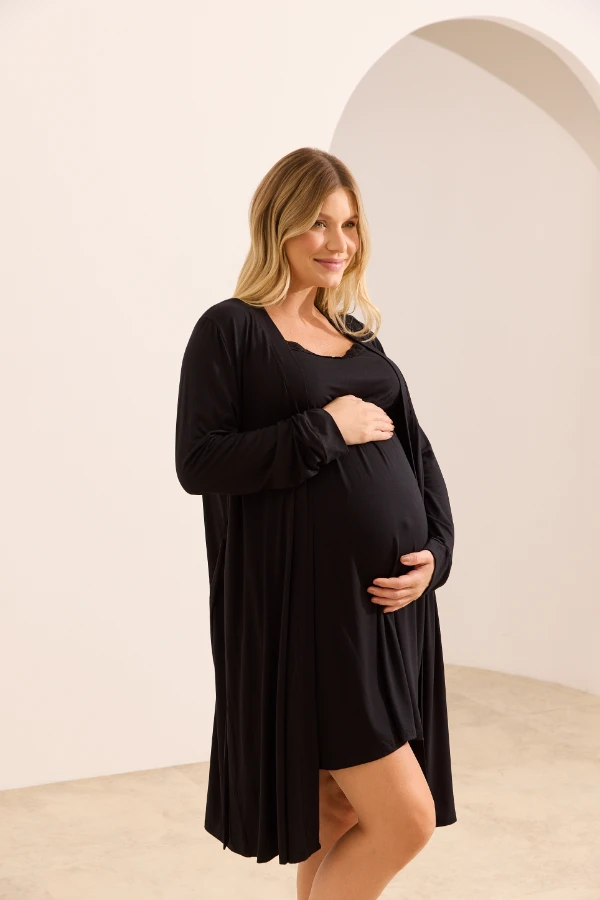 KIT ROBE E CAMISOLA DE AMAMENTAÇÃO COM RENDA E FECHO CLICK PRETO - Imagem 2