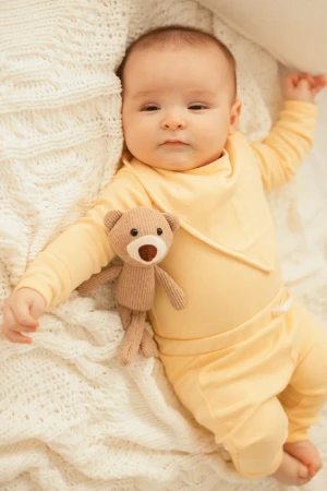 BABADOR DE BEBÊ ALGODÃO EGÍPCIO IMPERMEÁVEL AMARELO CLARO - Imagem 2
