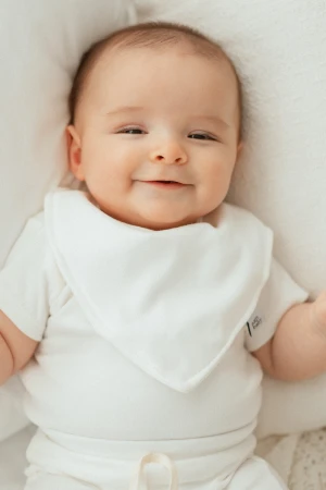 BABADOR DE BEBÊ ALGODÃO EGÍPCIO IMPERMEÁVEL OFF WHITE - Imagem 2