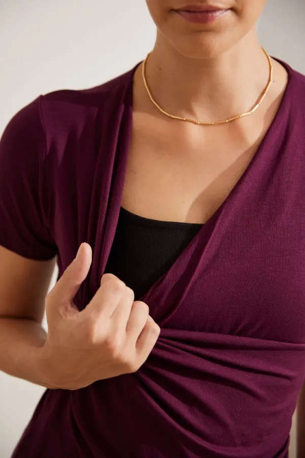 BLUSA DECOTE CRUZADO COM DRAPEADOS  VINHO - Imagem 2