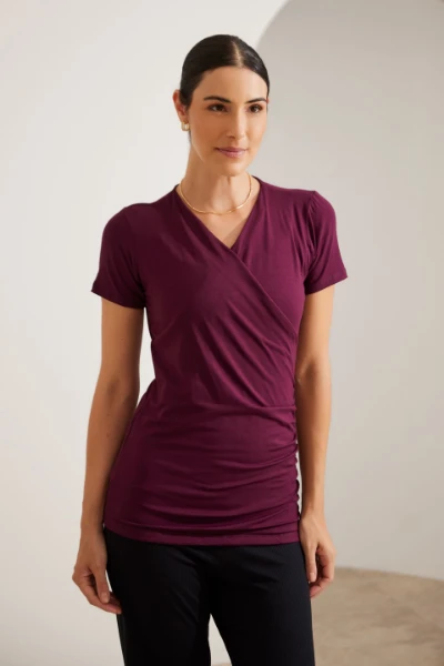 BLUSA DECOTE CRUZADO COM DRAPEADOS  VINHO - Imagem 1