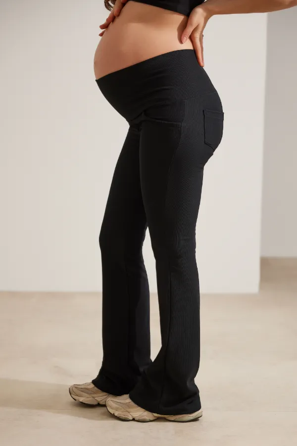 CALÇA GESTANTE BOOTCUT CANELADA PRETO - Imagem 1