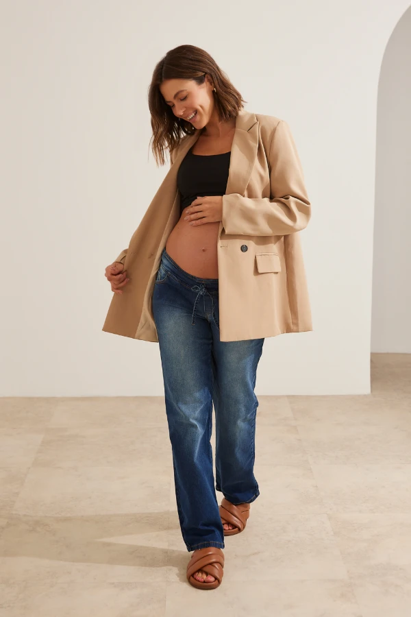 CALÇA JEANS RETA COM CÓS AJUSTÁVEL GESTANTE E PÓS-PARTO AZUL ESCURO - Imagem 1