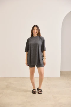 CONJUNTO GESTANTE E AMAMENTAÇÃO CAMISETA OVER E SHORT