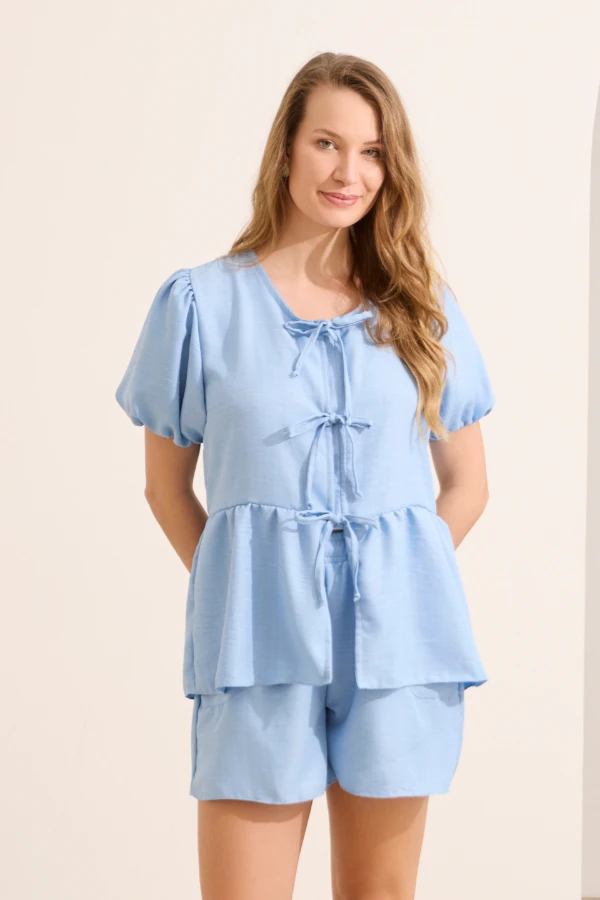 CONJUNTO GESTANTE E AMAMENTAÇÃO SHORT E BLUSA COM AMARRAÇÃO AZUL CLARO - Imagem 1