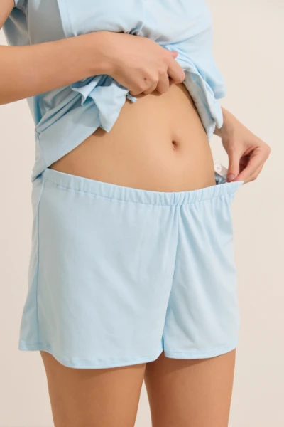 CONJUNTO HOME WEAR COM SHORT GRAVIDEZ E AMAMENTAÇÃO AZUL CLARO - Imagem 2