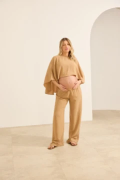 KIT BLUSA CAPA E CALÇA COM REGULAGEM GESTANTE E PÓS-PARTO