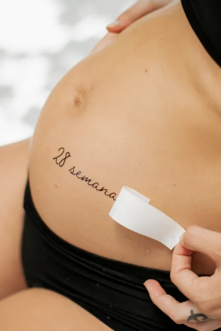 TATUAGEM TEMPORÁRIA PARA GESTANTES  PRETO