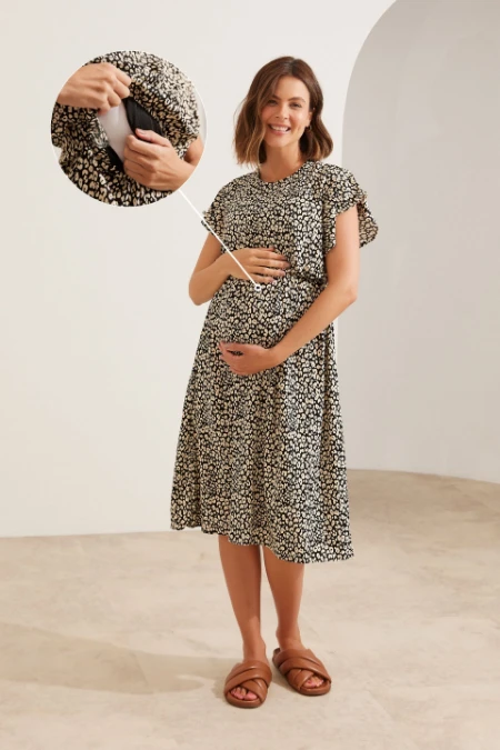 VESTIDO COM BABADOS MIDI GESTANTE E AMAMENTAÇÃO ONCA PRETO E BRANCO