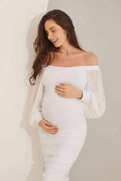 VESTIDO GESTANTE E AMAMENTAÇÃO DE TULE DRAPEADO OMBRO A OMBRO