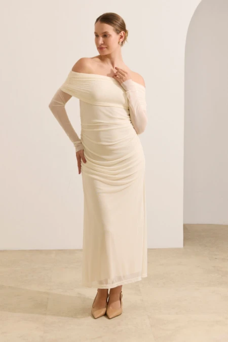 VESTIDO LONGO DE TULE OMBRO A OMBRO GESTANTE E AMAMENTAÇÃO PEROLA